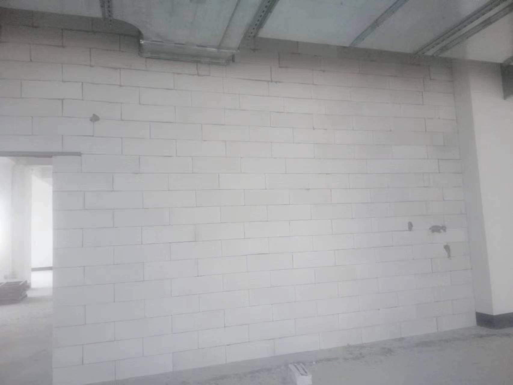 加气砖隔墙施工与墙体搭建
